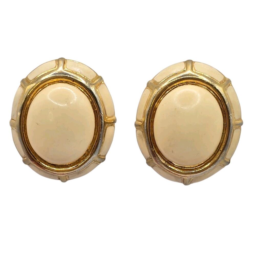 Earrings Monet Earrings Cream Enamel Oval Shaped 80s Style Gold Tone Clip On